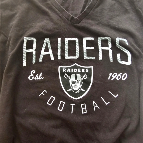 Raiders V-Neck Tee - Picture 2 of 3